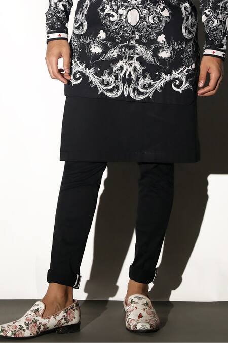 MR. Ajay Kumar Black 100% Cotton Plain Kilt Pant Online at Aza Fashions MR. Ajay Kumar_Black 100% Cotton Plain Kilt Pant _Online_at_Aza_Fashions