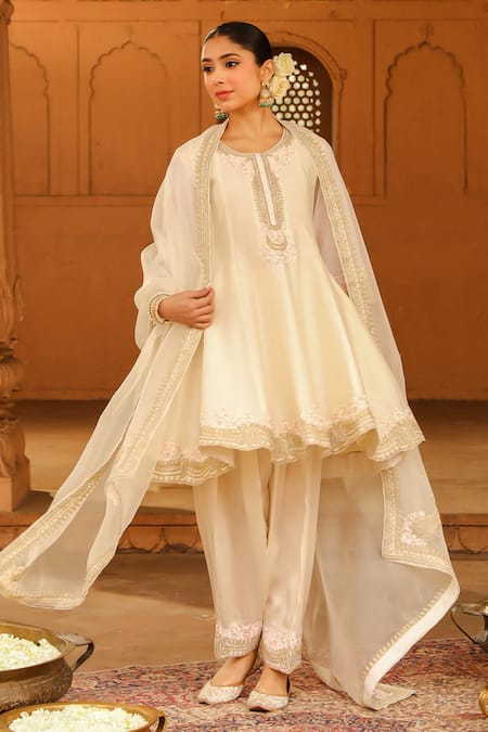 Sheetal Batra Ivory Anarkali Silk Chanderi Embroidered Kashmiri Tilla V Faria Salwar Set 