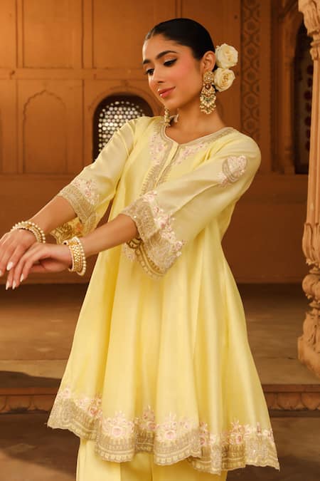 Shop Sheetal Batra Yellow , Satin, , Faria Short Anarkali Salwar Set Online at Aza Fashions Shop_Sheetal Batra_Yellow , Satin, , Faria Short Anarkali Salwar Set _Online_at_Aza_Fashions