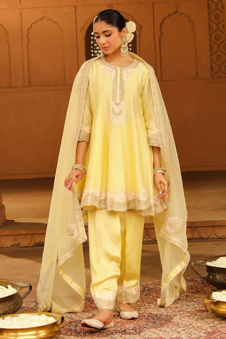 Sheetal Batra Yellow Anarkali Silk Chanderi Embroidered Kashmiri Faria Short Salwar Set 