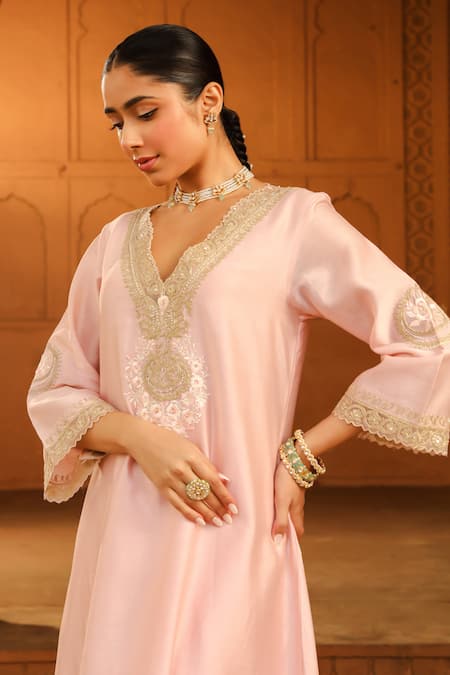 Sheetal Batra_Pink Silk, Chanderi, Satin Embroidery V-neck Sanvi Kurta And Salwar Set _at_Aza_Fashions