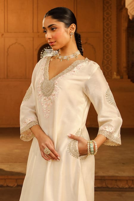 Shop Sheetal Batra Ivory Silk, Chanderi, Satin Embroidery V-neck Akira Kurta With Salwar Online at Aza Fashions Shop_Sheetal Batra_Ivory Silk, Chanderi, Satin Embroidery V-neck Akira Kurta With Salwar _Online_at_Aza_Fashions