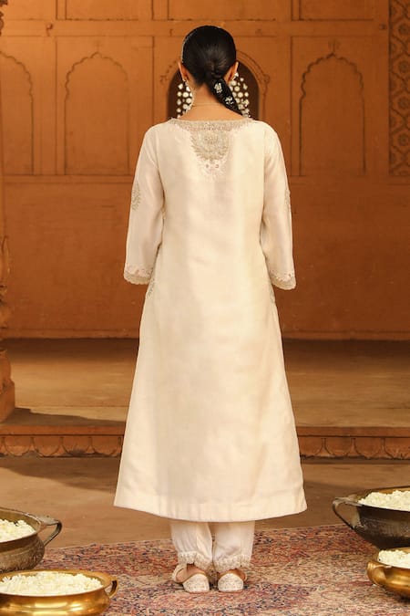 Sheetal Batra Ivory Silk, Chanderi, Satin Embroidery V-neck Akira Kurta With Salwar Online at Aza Fashions Sheetal Batra_Ivory Silk, Chanderi, Satin Embroidery V-neck Akira Kurta With Salwar _Online_at_Aza_Fashions