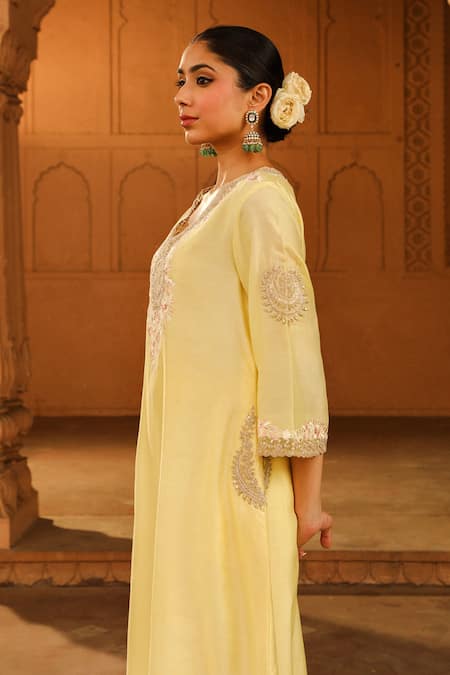 Shop Sheetal Batra Yellow Silk, Chanderi, Satin Embroidery V-neck Akira Kurta With Salwar Online at Aza Fashions Shop_Sheetal Batra_Yellow Silk, Chanderi, Satin Embroidery V-neck Akira Kurta With Salwar _Online_at_Aza_Fashions