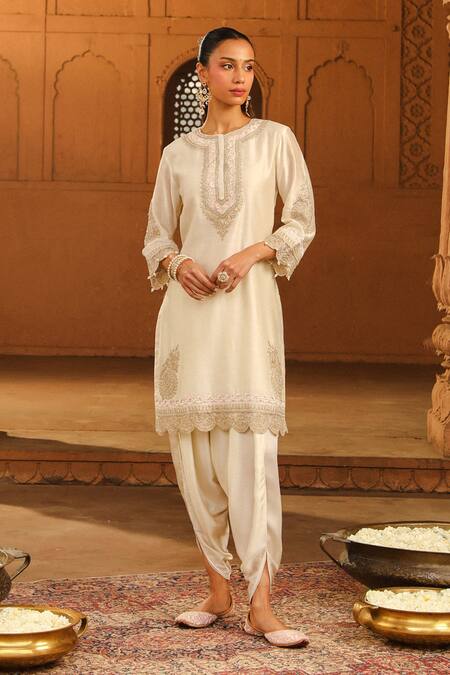 Sheetal Batra Ivory Kurta Silk Chanderi Placement Anika With Dhoti Pant 