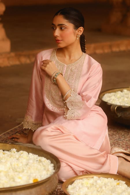 Sheetal Batra_Pink Silk, Chanderi, Satin Round Neck Arisa Kurta With Salwar _at_Aza_Fashions