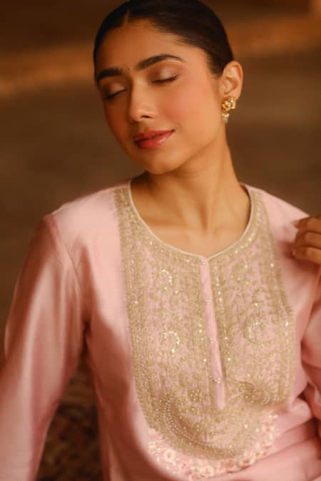 Buy_Sheetal Batra_Pink Silk, Chanderi, Satin Round Neck Arisa Kurta With Salwar 