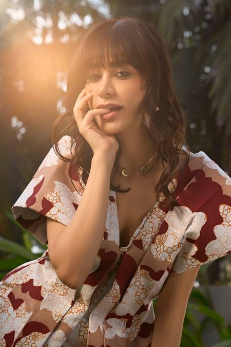 Buy_ZiP by Payal & Zinal_White Cotton V-neck Into The Woods Zipping Printed Top And Shorts Set _Online_at_Aza_Fashions