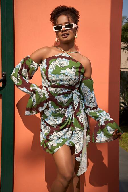 ZiP by Payal & Zinal Multi Color Georgette Halter Neck Printed Dress Online at Aza Fashions ZiP by Payal & Zinal_Multi Color Georgette Halter Neck Printed Dress _Online_at_Aza_Fashions