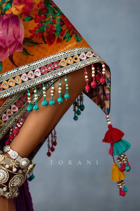 Buy Torani Yellow Embroidery, Tassels Dil Kusha Jabari Scarf Online at Aza Fashions Buy_Torani_Yellow Embroidery, Tassels Dil Kusha Jabari Scarf _Online_at_Aza_Fashions