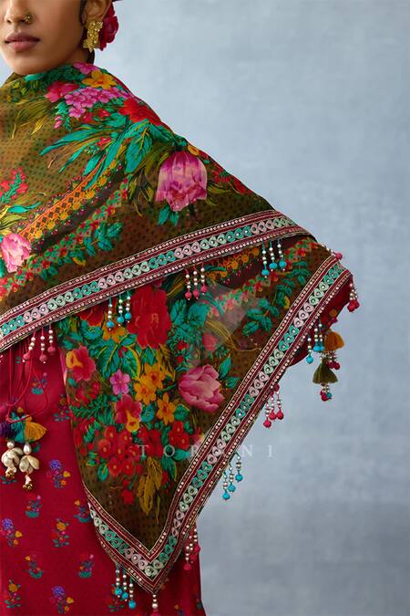 Torani Green Embroidery, Tassels Dil Seher Aya Scarf Online at Aza Fashions Torani_Green Embroidery, Tassels Dil Seher Aya Scarf _Online_at_Aza_Fashions