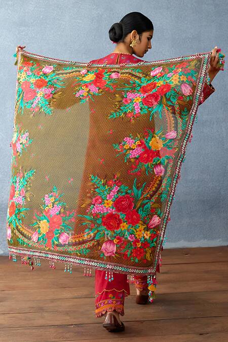 Buy Torani Green Embroidery, Tassels Dil Seher Aya Scarf Online at Aza Fashions Buy_Torani_Green Embroidery, Tassels Dil Seher Aya Scarf _Online_at_Aza_Fashions