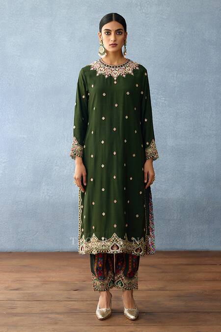 Torani Green Silk Embroidery Round Neck Dil Shaad Urvi Printed Kurta Pant Set Online at Aza Fashions Torani_Green Silk Embroidery Round Neck Dil Shaad Urvi Printed Kurta Pant Set _Online_at_Aza_Fashions