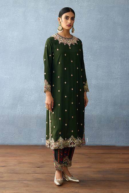 Buy Torani Green Silk Embroidery Round Neck Dil Shaad Urvi Printed Kurta Pant Set Online at Aza Fashions Buy_Torani_Green Silk Embroidery Round Neck Dil Shaad Urvi Printed Kurta Pant Set _Online_at_Aza_Fashions
