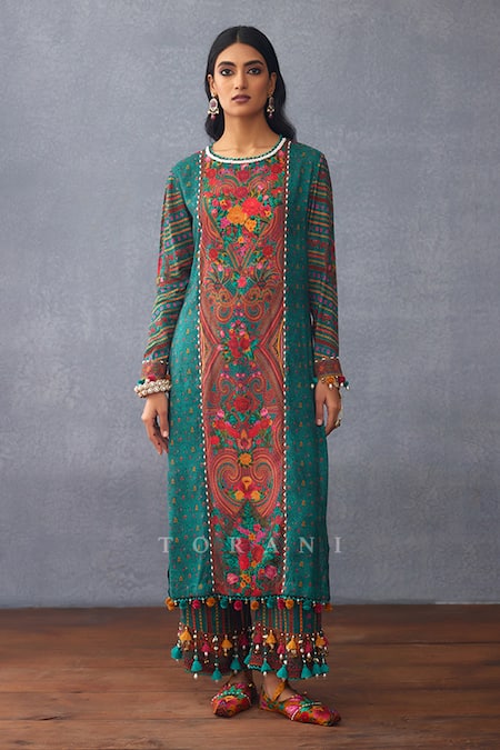 Shop Torani Green Silk Pom-poms, Tassels Round Neck Dil Nawaz Abhidah Print Kurta Pant Set Shop_Torani_Green Silk Pom-poms, Tassels Round Neck Dil Nawaz Abhidah Print Kurta Pant Set