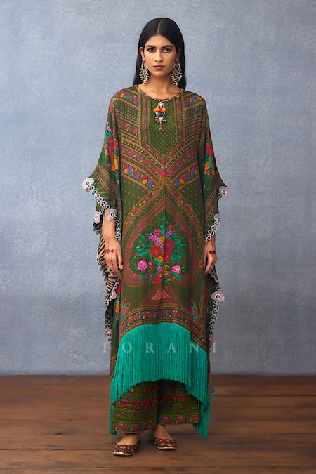 Torani Green Chanderi Tassels Round Neck Dil Saaz Ava Phoolkari Print Kaftan With Pant at Aza Fashions Torani_Green Chanderi Tassels Round Neck Dil Saaz Ava Phoolkari Print Kaftan With Pant _at_Aza_Fashions