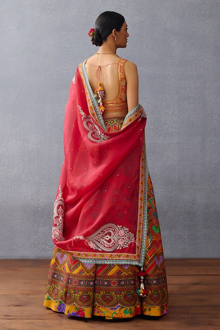 Shop Torani Red Organza, Jersey Beads, Embroidery, Dil Rang Haniya Print Bridal Lehenga Set at Aza Fashions Shop_Torani_Red Organza, Jersey Beads, Embroidery, Dil Rang Haniya Print Bridal Lehenga Set _at_Aza_Fashions