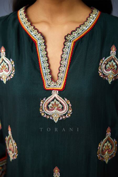 Buy Torani Green Cotton, Silk Embroidery, Sequins Collared Dil Shaad Maira Kurta Set Online at Aza Fashions Buy_Torani_Green Cotton, Silk Embroidery, Sequins Collared Dil Shaad Maira Kurta Set _Online_at_Aza_Fashions