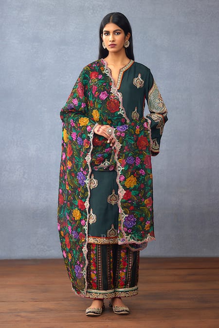 Shop Torani Green Cotton, Silk Embroidery, Sequins Collared Dil Shaad Maira Kurta Set at Aza Fashions Shop_Torani_Green Cotton, Silk Embroidery, Sequins Collared Dil Shaad Maira Kurta Set _at_Aza_Fashions