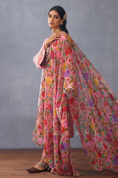 Buy Torani Pink Cotton, Silk Sequins, Embroidery Split V-neck Dil Ruba Asma Kurta Set Online at Aza Fashions Buy_Torani_Pink Cotton, Silk Sequins, Embroidery Split V-neck Dil Ruba Asma Kurta Set _Online_at_Aza_Fashions