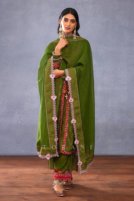 Torani Green Handloom Cotton, Chanderi Tassels, Dil Saaz Aaliyah Printed Angarkha Set at Aza Fashions Torani_Green Handloom Cotton, Chanderi Tassels, Dil Saaz Aaliyah Printed Angarkha Set _at_Aza_Fashions