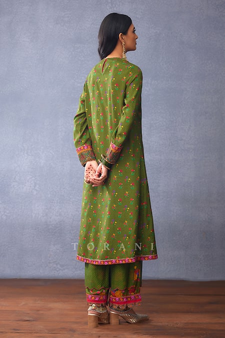 Shop Torani Green Handloom Cotton, Chanderi Tassels, Dil Saaz Aaliyah Printed Angarkha Set at Aza Fashions Shop_Torani_Green Handloom Cotton, Chanderi Tassels, Dil Saaz Aaliyah Printed Angarkha Set _at_Aza_Fashions