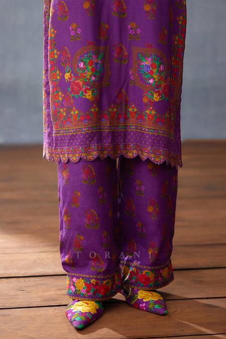 Torani Purple Cotton, Silk Embroidery Mandarin Collar Dil Kusha Zainab Print Kurta Set at Aza Fashions Torani_Purple Cotton, Silk Embroidery Mandarin Collar Dil Kusha Zainab Print Kurta Set _at_Aza_Fashions