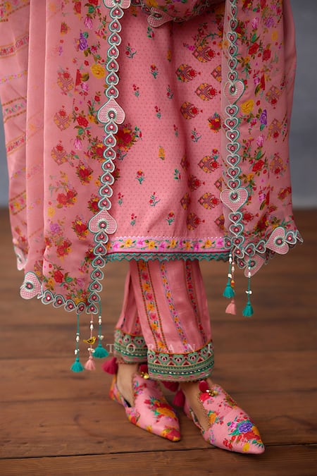Torani Pink Cotton, Silk Embroidery, Applique, Lace Dil Ruba Hiba Print Kurta Set Online at Aza Fashions Torani_Pink Cotton, Silk Embroidery, Applique, Lace Dil Ruba Hiba Print Kurta Set _Online_at_Aza_Fashions