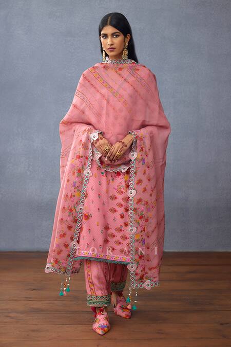 Torani Pink Cotton, Silk Embroidery, Applique, Lace Dil Ruba Hiba Print Kurta Set at Aza Fashions Torani_Pink Cotton, Silk Embroidery, Applique, Lace Dil Ruba Hiba Print Kurta Set _at_Aza_Fashions