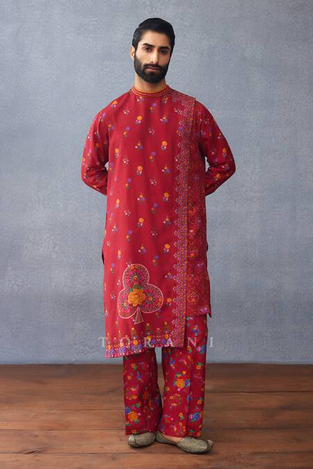 Torani Red Muslin, Silk Embroidery Dil Surkh Aariz Print Kurta Set at Aza Fashions Torani_Red Muslin, Silk Embroidery Dil Surkh Aariz Print Kurta Set _at_Aza_Fashions