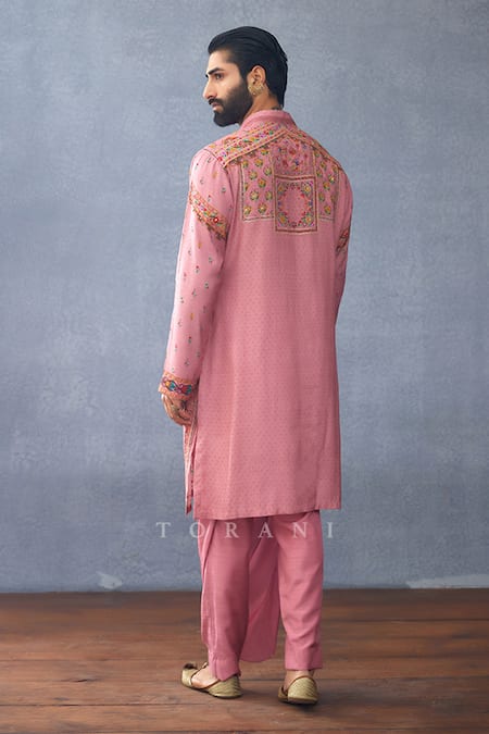 Shop Torani Pink Silk Sequins, Zari Dil Ruba Talal Print Kurta Set at Aza Fashions Shop_Torani_Pink Silk Sequins, Zari Dil Ruba Talal Print Kurta Set _at_Aza_Fashions