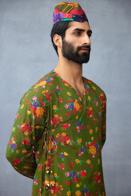 Torani Green Muslin, Silk Embroidery Dil Saaz Mazin Embossed Jacket And Angarkha Set Online at Aza Fashions Torani_Green Muslin, Silk Embroidery Dil Saaz Mazin Embossed Jacket And Angarkha Set _Online_at_Aza_Fashions