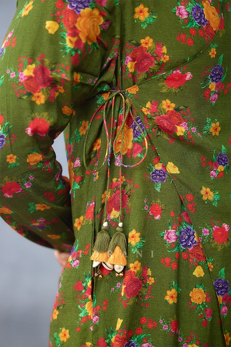 Buy Torani Green Muslin, Silk Embroidery Dil Saaz Mazin Embossed Jacket And Angarkha Set Buy_Torani_Green Muslin, Silk Embroidery Dil Saaz Mazin Embossed Jacket And Angarkha Set