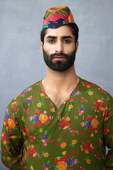 Shop Torani Green Muslin, Silk Embroidery Dil Saaz Mazin Embossed Jacket And Angarkha Set Shop_Torani_Green Muslin, Silk Embroidery Dil Saaz Mazin Embossed Jacket And Angarkha Set