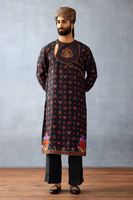 Torani Black Silk Embroidery Dil Shaad Marwan Print Kurta Set Online at Aza Fashions Torani_Black Silk Embroidery Dil Shaad Marwan Print Kurta Set _Online_at_Aza_Fashions