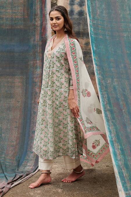 Buy_Karaj Jaipur_Green Chanderi, Cotton Mirrors, Embroidery V-neck Jaal Print Kurta Pant Set _Online_at_Aza_Fashions