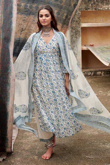 KARAJ JAIPUR Blue Kurta And Dupatta Pure Mul Chanderi Printed Jaal V Neck Pattern Pant Set 