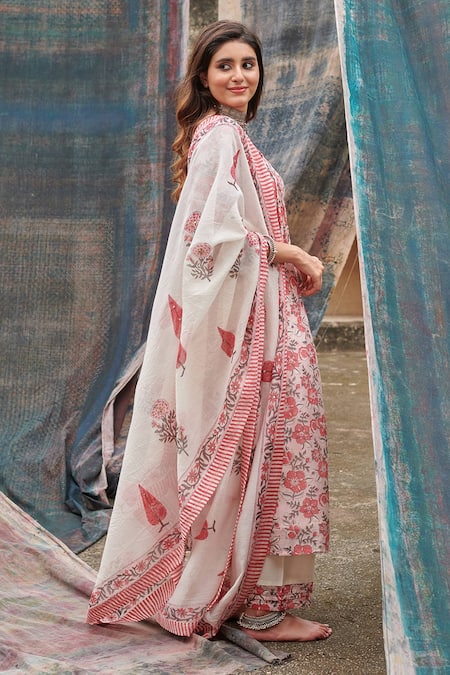 Shop Karaj Jaipur Red Chanderi, Cotton Split V-neck Floral Jaal Print Kurta Pant Set Online at Aza Fashions Shop_Karaj Jaipur_Red Chanderi, Cotton Split V-neck Floral Jaal Print Kurta Pant Set _Online_at_Aza_Fashions