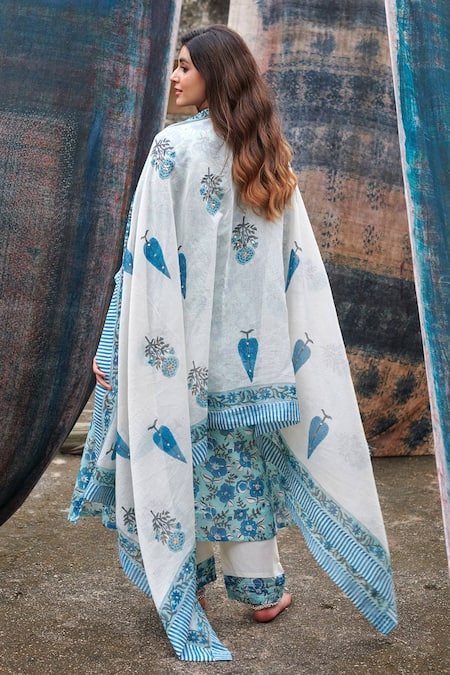 Karaj Jaipur Blue Chanderi, Cotton Split V-neck Floral Jaal Pattern Kurta Pant Set Online at Aza Fashions Karaj Jaipur_Blue Chanderi, Cotton Split V-neck Floral Jaal Pattern Kurta Pant Set _Online_at_Aza_Fashions