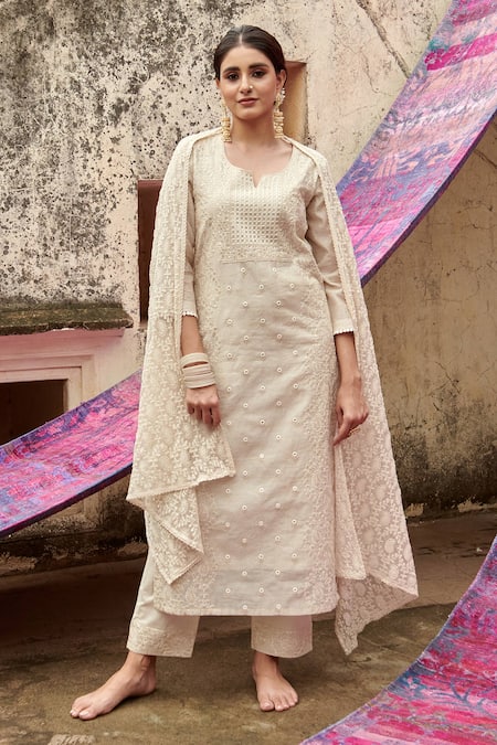 KARAJ JAIPUR Embroidered Kurta Set 