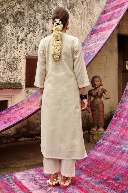 Karaj Jaipur Chikankari Embroidered Kurta Set 