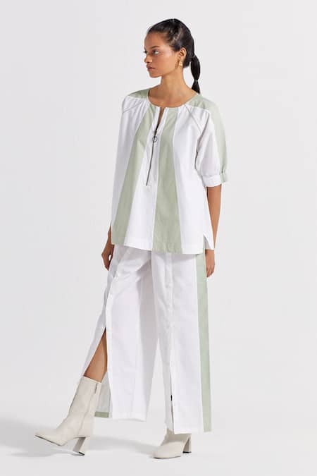 Buy_Three_Green Poplin Round Neck Colorblock Panelled Top _Online_at_Aza_Fashions