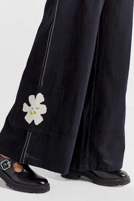 Buy_Three_Black Handloom Cotton Embroidery Floral Applique Cargo Pant  _Online_at_Aza_Fashions
