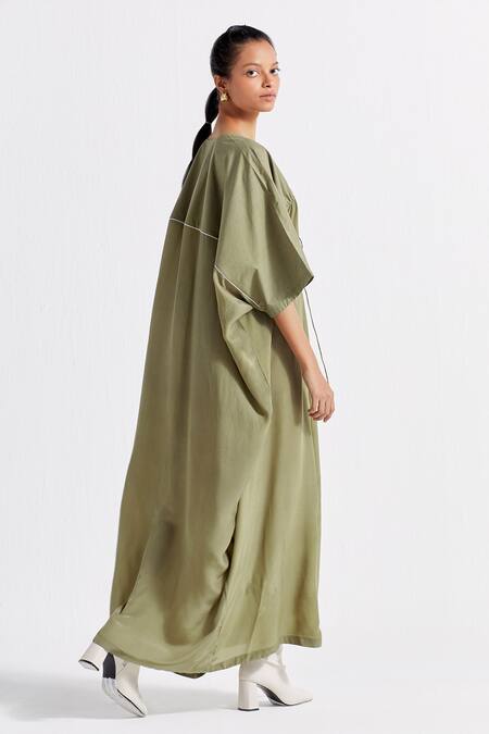 Shop Three Green Poplin V-neck V Kaftan at Aza Fashions Shop_Three_Green Poplin V-neck V Kaftan _at_Aza_Fashions