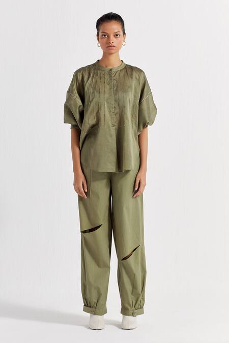 Three_Green 100% Cotton Poplin Solid Straight Pant  _Online_at_Aza_Fashions