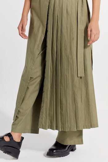 Shop Three Green Poplin Round Neck Front Pleated Jacket And Pant Co-ord Set Online at Aza Fashions Shop_Three_Green Poplin Round Neck Front Pleated Jacket And Pant Co-ord Set _Online_at_Aza_Fashions