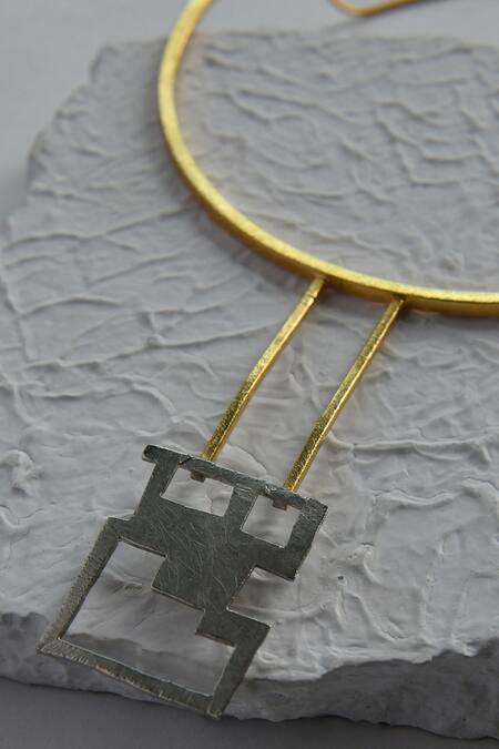 DE'Anma_Gold Plated La Niut Brass Choker Necklace _Online_at_Aza_Fashions