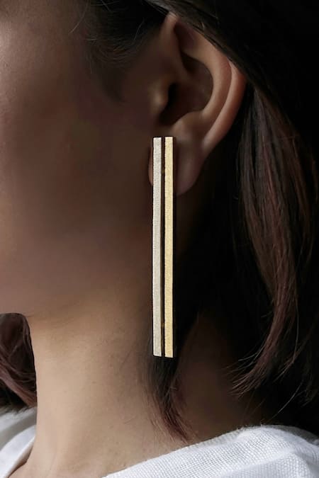 De'anma Gold Plated Oblique Earrings