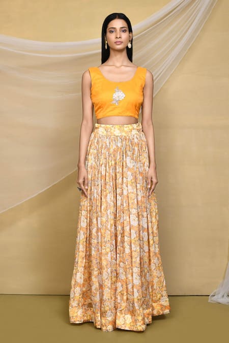Buy_Samyukta Singhania_Yellow Chiffon Embroidery Round Neck Floral Print Gathered Lehenga Set _Online_at_Aza_Fashions