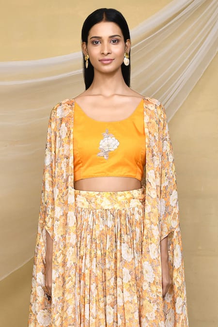Samyukta Singhania_Yellow Chiffon Embroidery Round Neck Floral Print Gathered Lehenga Set _at_Aza_Fashions